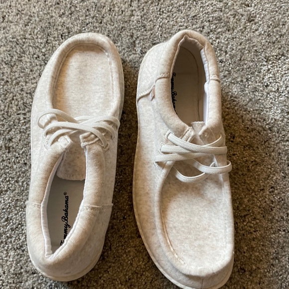 Tommy Bahama - Picture 2 of 8